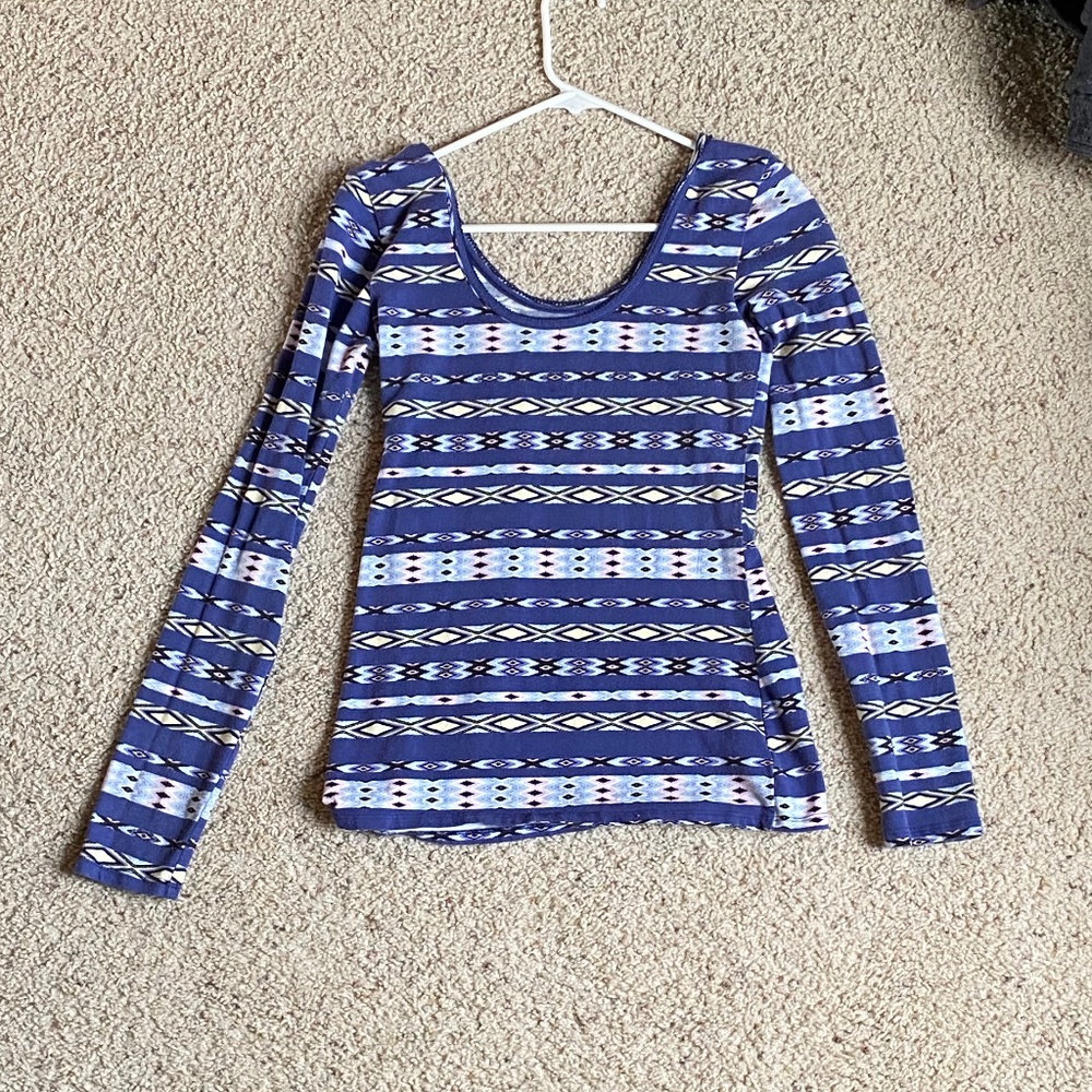 Nollie  scoop neck womens top